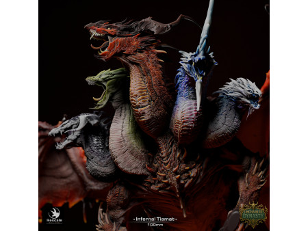 Tiamat Infernal, el dragón de cinco cabezas - Miniatura con peana de 100mm